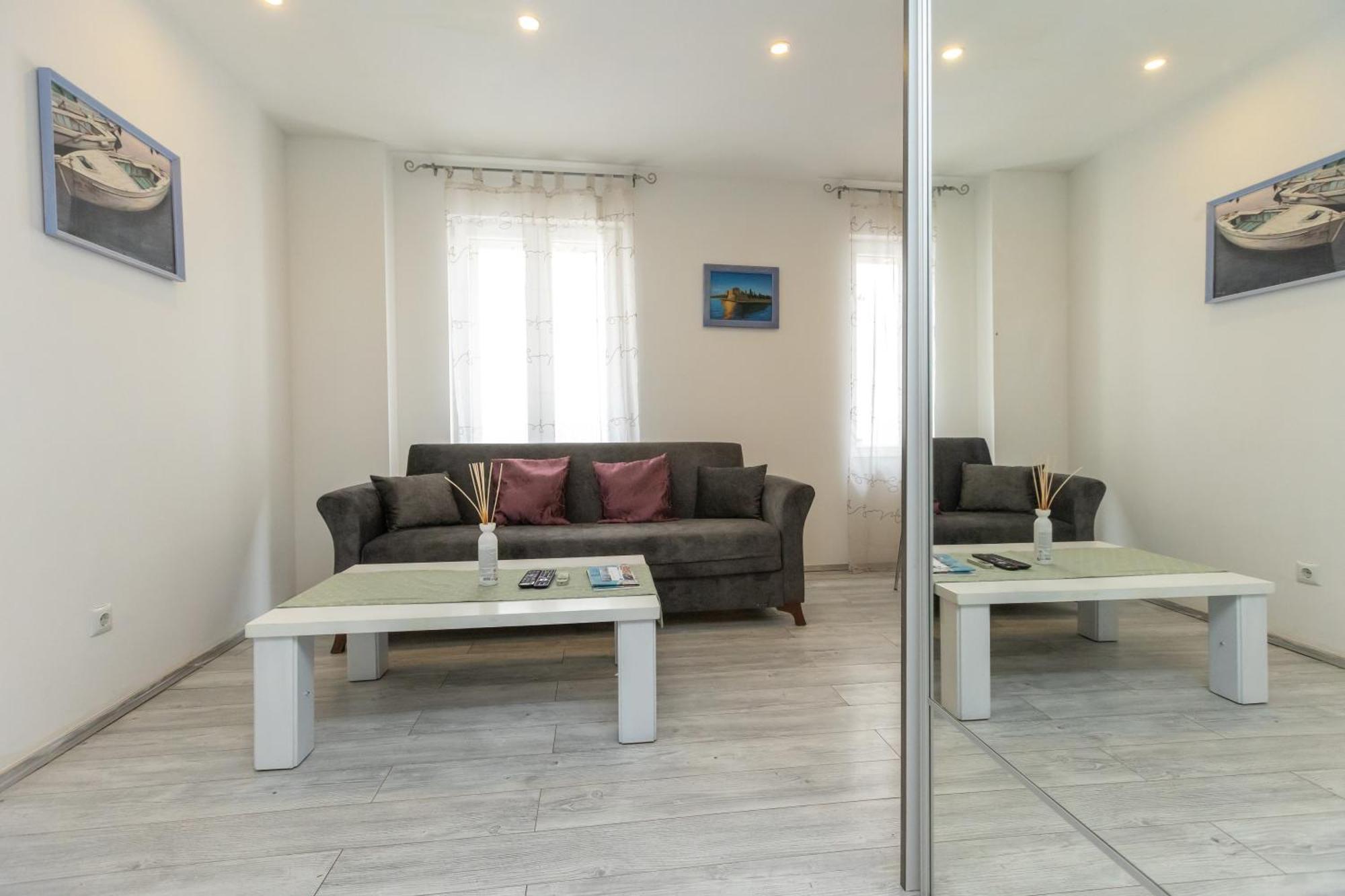 Alpha Loft 1Br Apartment In Center Ζαντάρ Εξωτερικό φωτογραφία